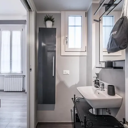The Minimal Chic - Isola Garibaldi Apartmán